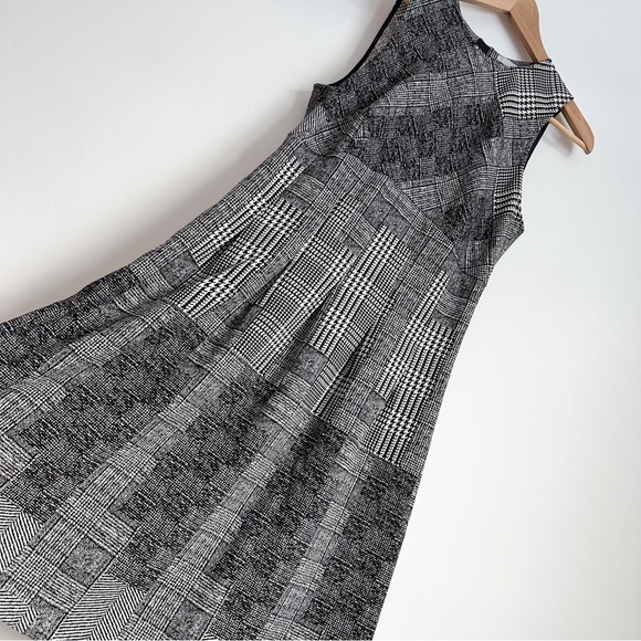 H&M grey plaid tartan mix skater dress - Picture 1 of 8